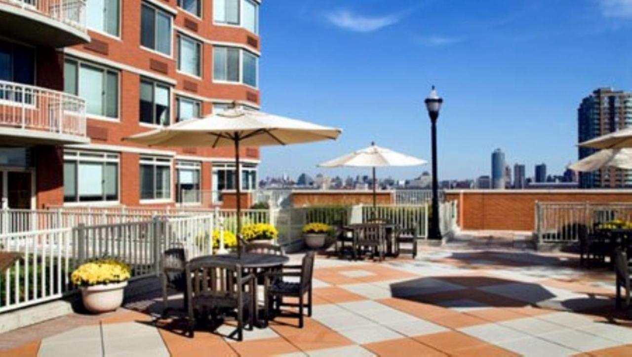 Bluebird Suites Near Newport Centre Jersey City Exteriér fotografie